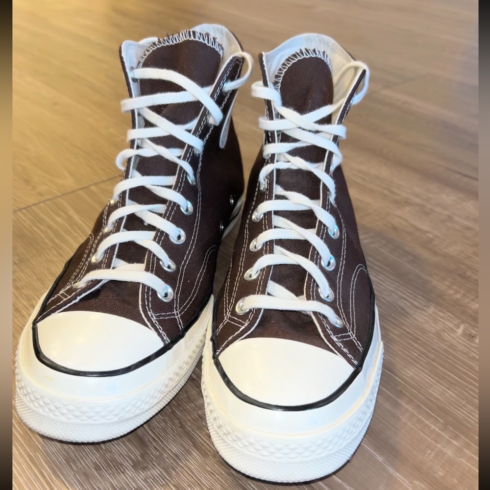 Size 10 - Converse Chuck Taylor All Star High-Top Brown